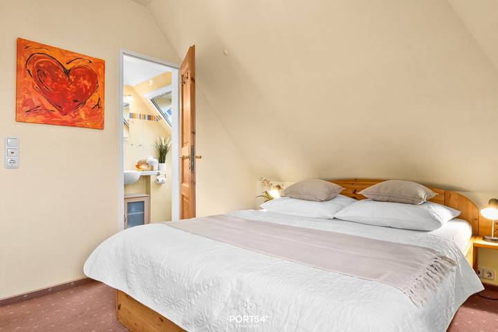 Ganze Wohnung, Gemütliches Apartment "Eiderseeschwalbe Ii" mit Balkon und Gartenblick in Sankt Peter-Ording in St. Peter-Bad, St. Peter-Ording