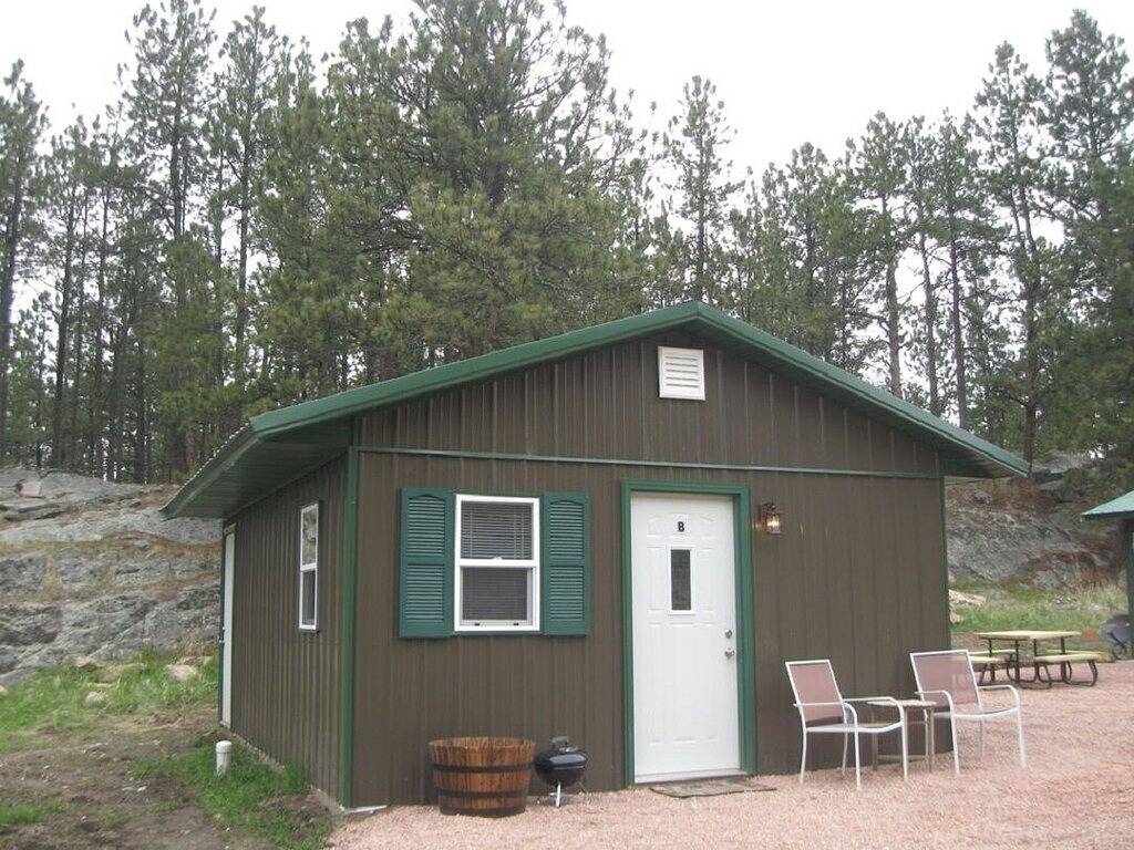 Great Quiet Location! Close to all the Attractions. in Black Hills