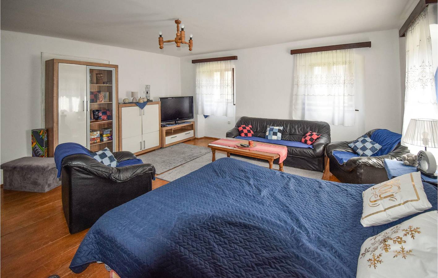 Gemütliche Unterkunft, 2 km von Brod na Kupi entfernt: WLAN, Terrasse, Parkplätze und Zugang zum Fluss in Delnice, Primorje-Gorski Kotar