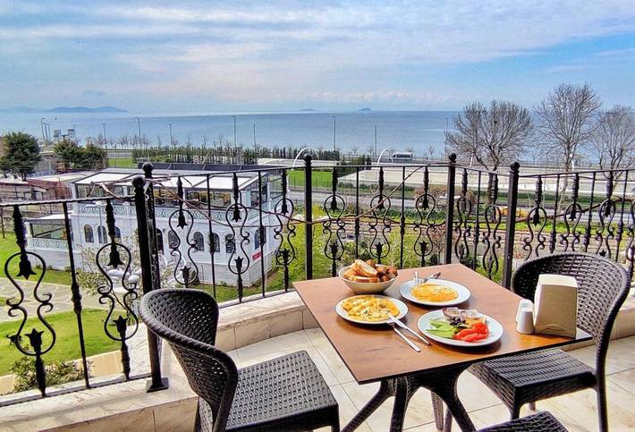 Hotel voor 2 personen, with terras and tuin as well as uitzicht in Istanbul