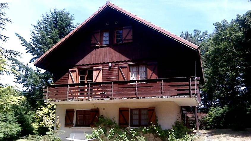 Gîte pour 2 personnes, avec vue et jardin à Saint-Rémy-sur-Durolle