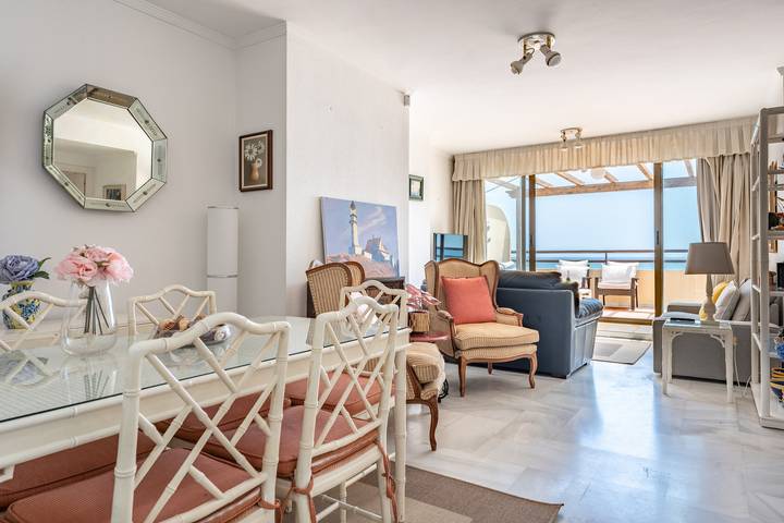 Gîte pour 7 personnes, avec jardin ainsi que terrasse et piscine, adapté aux familles à Torremolinos - 2