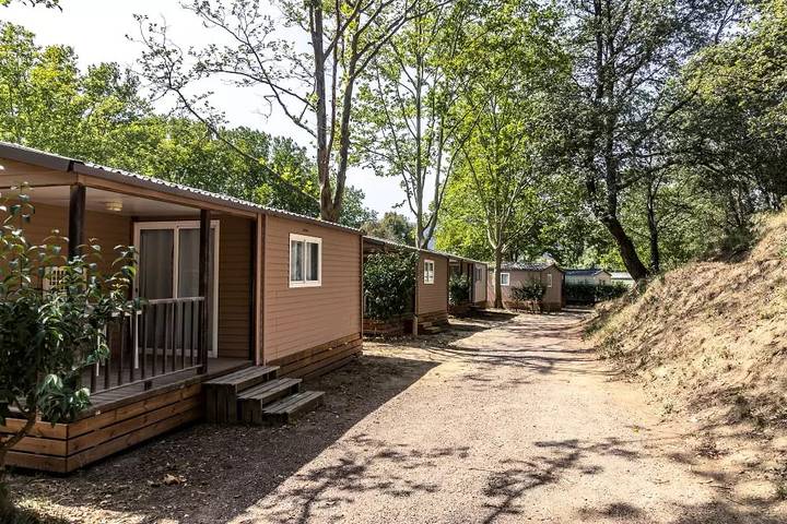 Mobil home pour 4 personnes, avec piscine, animaux acceptés à Vinça