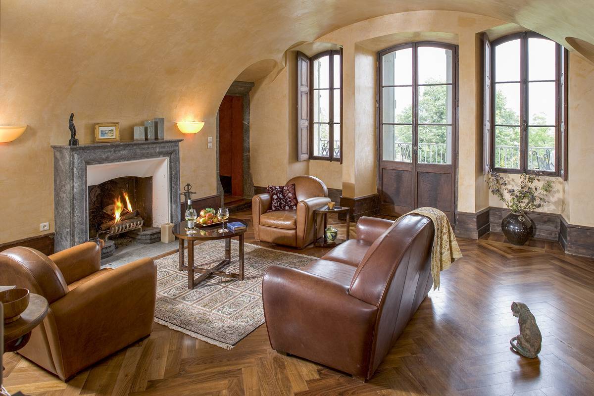 Château pour 20 personnes avec jardin in Saint-Pierre-d'Albigny, Région de Chambéry
