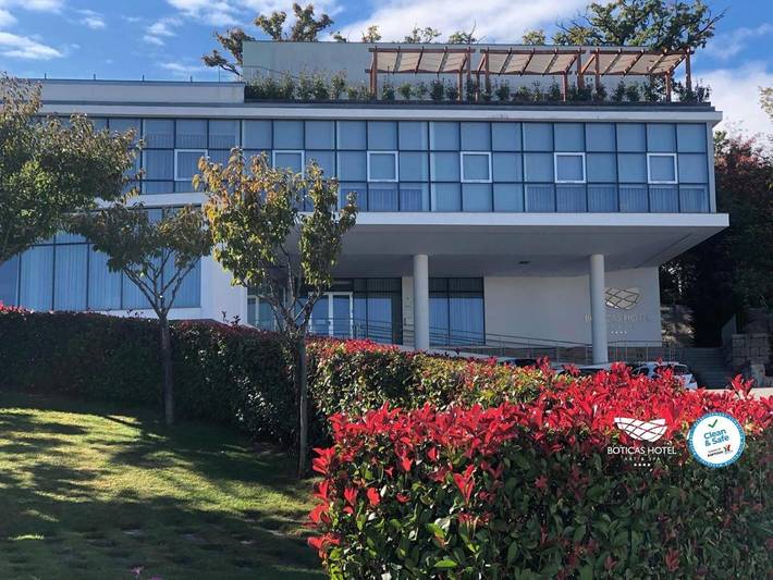 Hôtel pour 2 personnes, avec jardin et piscine ainsi que sauna et jacuzzi dans Boticas