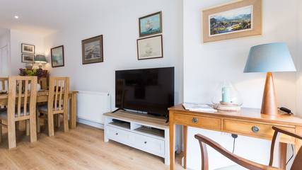 Cottage for 2 People in Menai Bridge, Isle of Anglesey, Photo 4