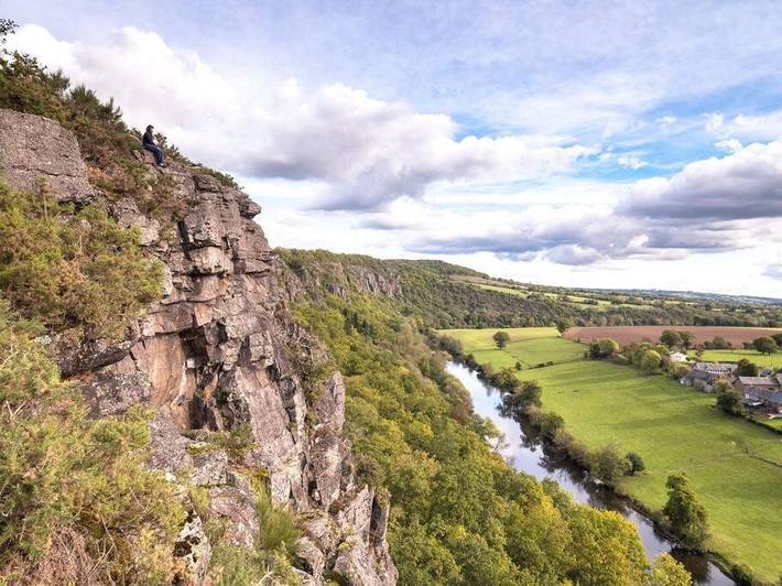 Location de vacances pour 6 personnes, avec jardin à Donnay - 4