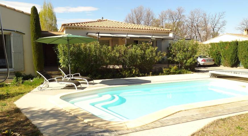 Villa pour 6 personnes, avec piscine ainsi que jardin et terrasse - 1