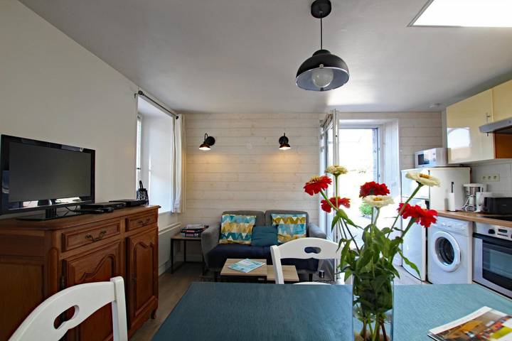 Gîte pour 4 personnes, avec jardin à Surtainville - 4