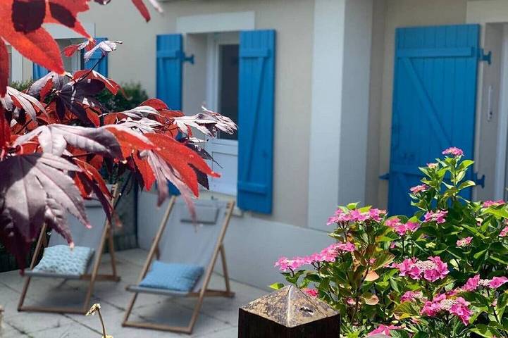 Gîte pour 6 personnes, avec terrasse et jardin