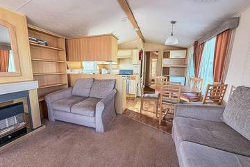 Glamping for 8 People in Hunstanton, Norfolk, Photo 4