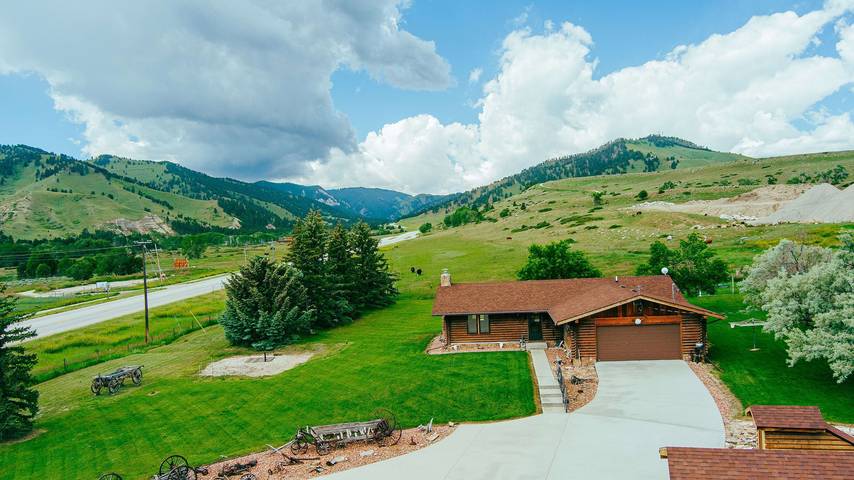 Vacation rental for 8 people, with yard and terrace, with pets in Wyoming