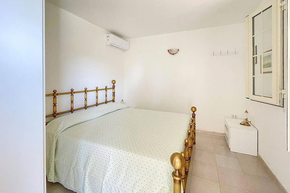 Entire apartment, 2 bedroom lovely apartment in Frigole in Lecce, Lecce Province