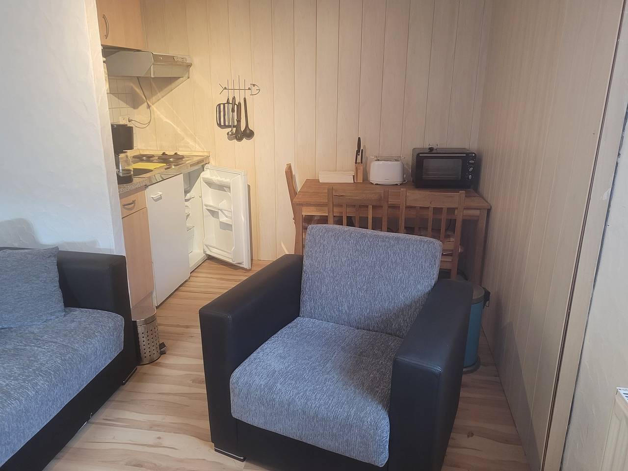Apartamento entero, Haus Andrea - Kleines Appartment in Lichtenberg (Oberfranken), Distrito de Hof