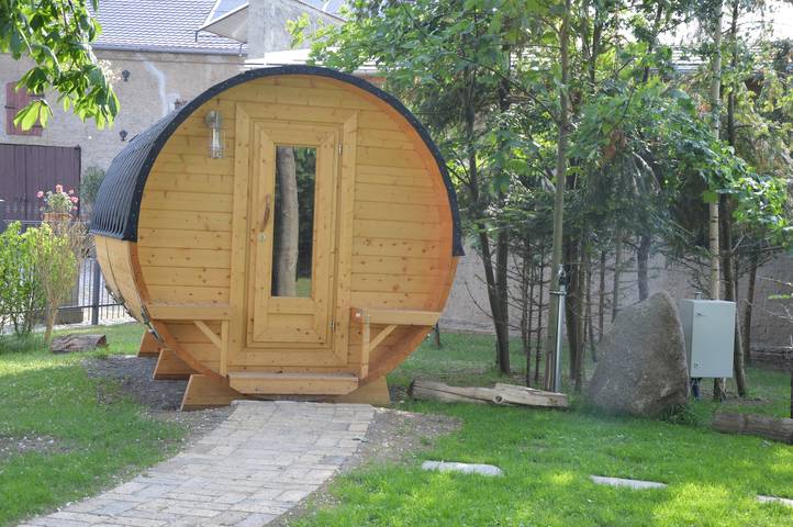 Camping Barrel Bunge 2 with Shared Garden and Wi-Fi in Krostitz, Northern Saxony