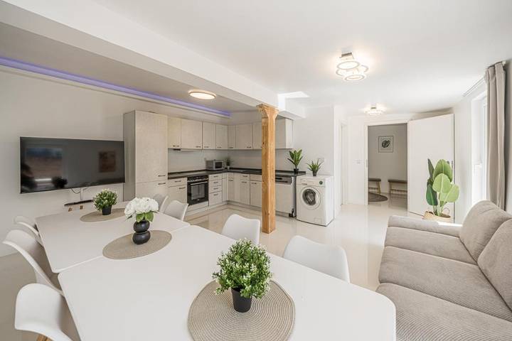 Vakantiewoning voor 7 personen, met whirlpool in Halle (Saale)