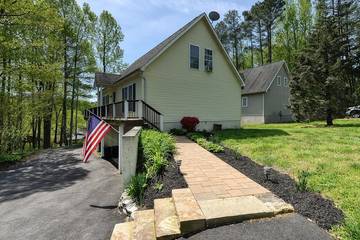 Vacation House for 8 Guests in Lake Anna, Spotsylvania County, Picture 3