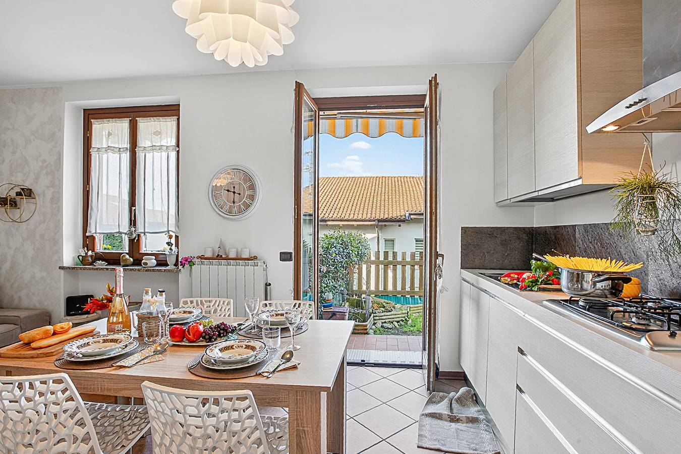 Appartamento intero, Alba Rosa Apartment - 2 Bed, 2 Bath in Taino, Lago Maggiore (Lombardia)