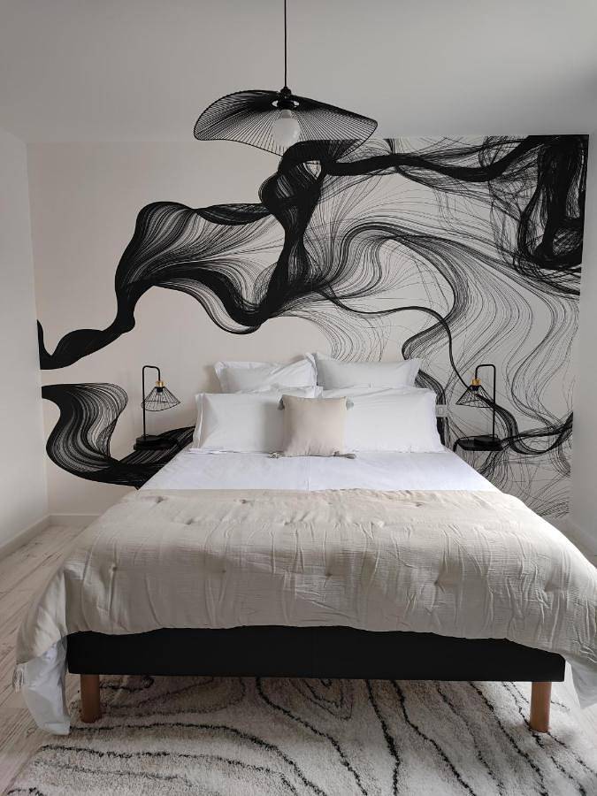 Location de vacances pour 2 personnes, avec jardin ainsi que vue et terrasse à Corme-Écluse - 3