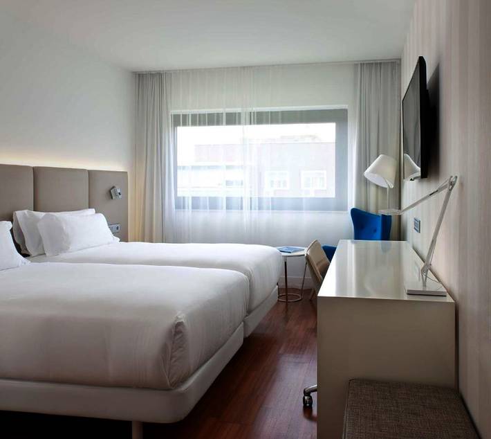 Hotel para 10 personas, con jardín y terraza - 1