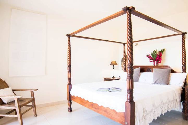Luxusvilla Avy 7 Schlafzimmer, 7 Bäder, 14 bis 16 Personen, bester Sonnenuntergang Ibiza in Sant Joan de Labritja, Ibiza Norden