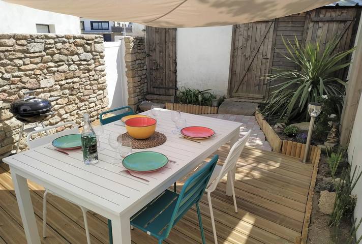 Gîte pour 4 personnes, avec terrasse et jardin
