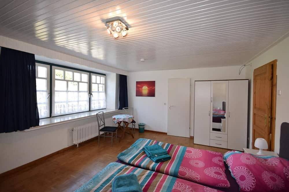 Ganze Wohnung, Zum alten Dorfbrunnen  Ideal für große Gruppen  und Familientreffen in Wiarden, Wangerland