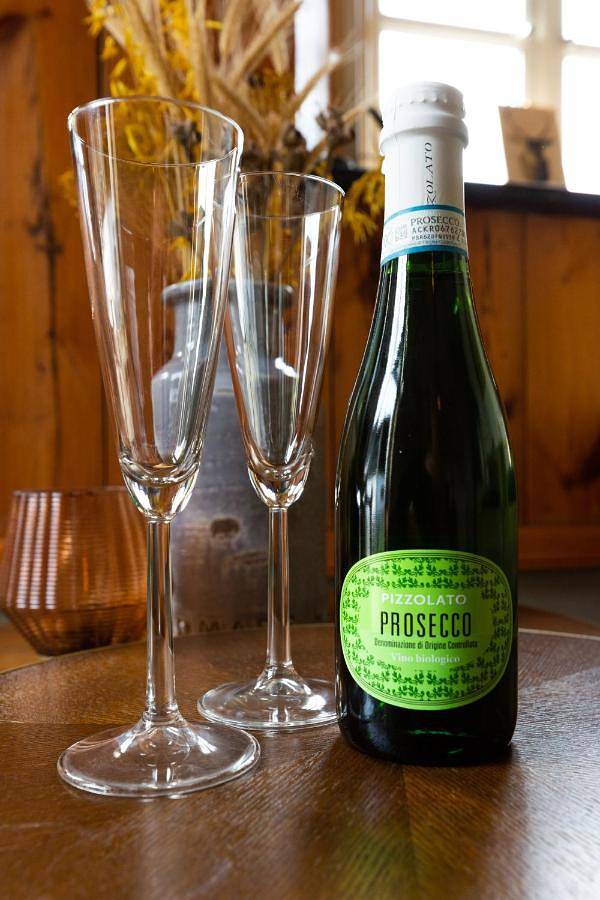 Boerenhofstede de Overhorn in Weesp, Groene Hart