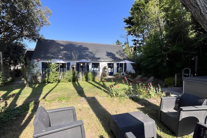 Chambre d’hôte pour 2 personnes, avec Jacuzzi et Jardin à Arzon