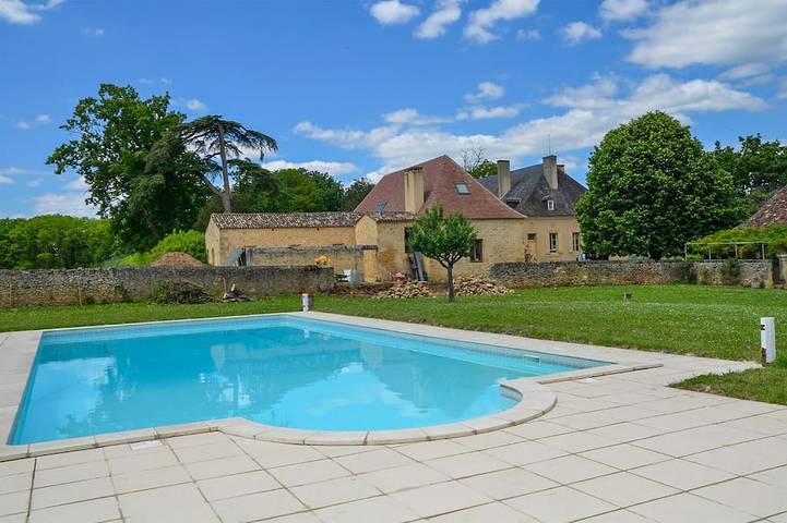 Location de vacances pour 12 personnes à Saint-Agne