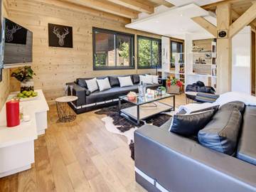 Chalet pour 12 personnes, avec sauna ainsi que jardin et balcon à Montriond