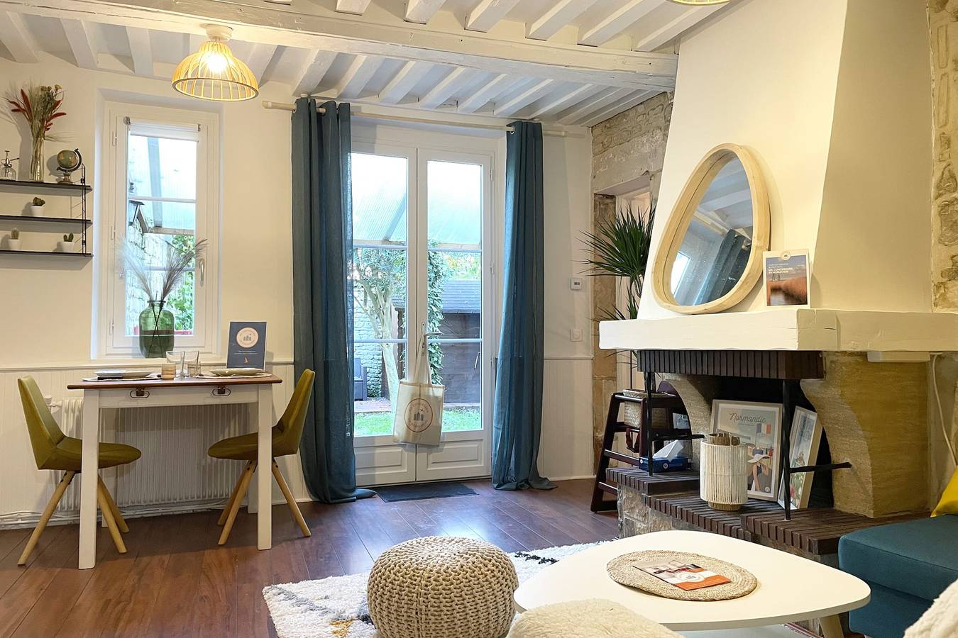 Geheel appartement, Vakantieappartement voor 2 personen met tuin in Caen, Caen en omgeving