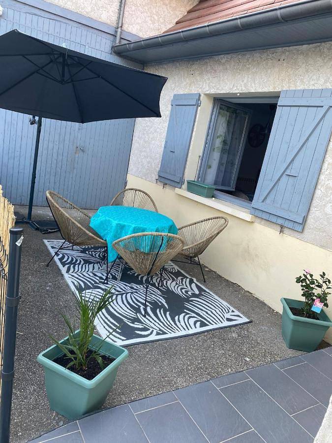 Gîte pour 4 personnes, avec terrasse à Corbelin (Isère) - 3
