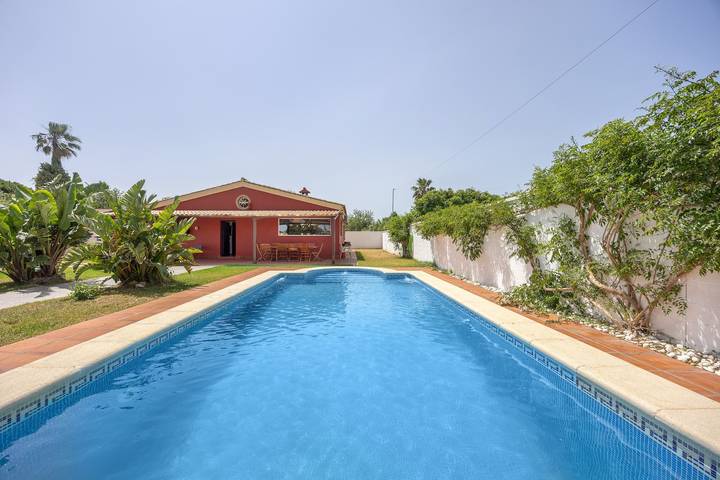 Casa rural para 12 personas, con jardín en Provincia de Cádiz
