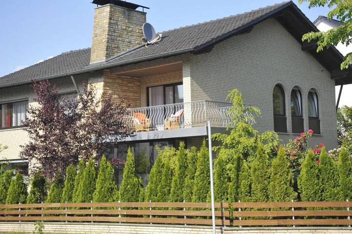 BnB für 2 Personen, mit Terrasse und Ausblick in Bad Oeynhausen
