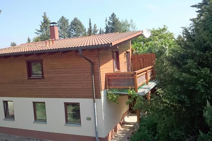 Ferienwohnung für 4 Personen, mit Balkon in Struppen