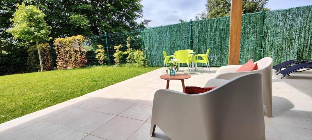 Apartamento para 3 personas, con jardín y vistas en Andrín