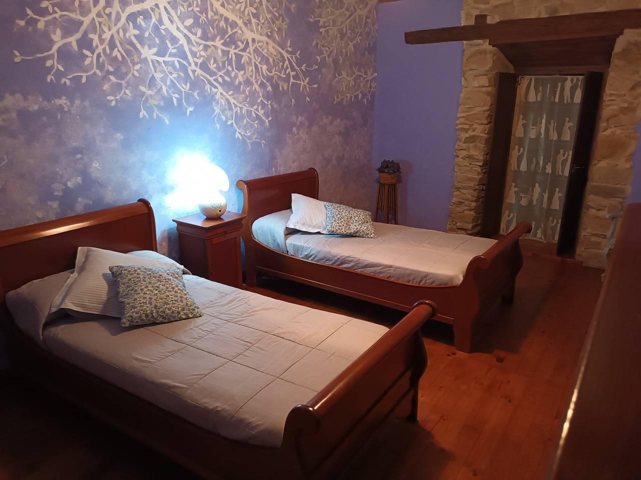 Chalet 'Palacio De Cantiz' mit privater Terrasse, privatem Garten und Wlan in Becerreá, Lugo Provinz
