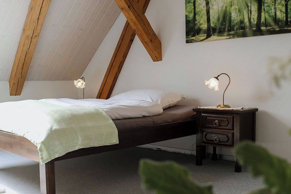 Ganze Wohnung, Zwei Zimmer Apartment für bis zu 4 Personen in der Nähe von Bern. in Münchenbuchsee, Kanton Bern