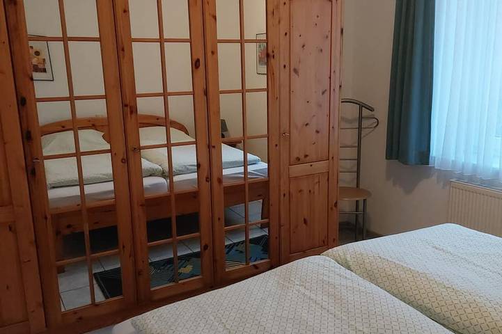 Ferienwohnung für 2 Personen, mit Balkon und Garten sowie Sauna in Bad Driburg - 2