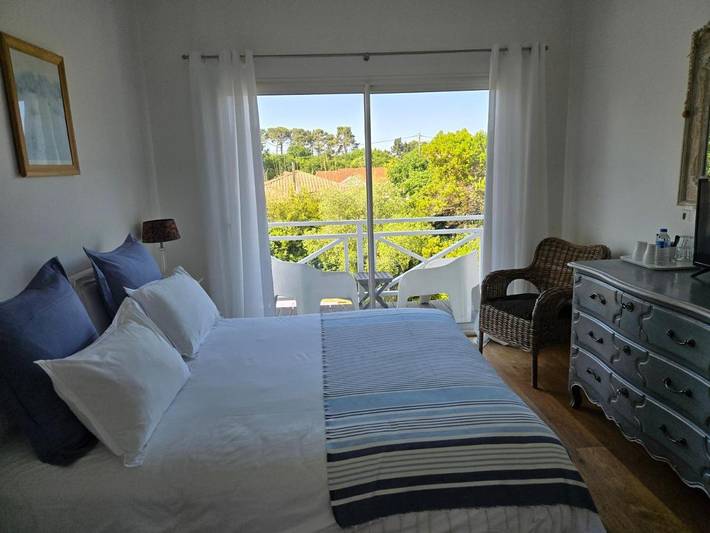 Chambre d’hôte pour 2 personnes, avec balcon ainsi que vue et jardin à Andernos-les-Bains - 2