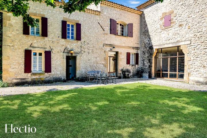 Location de vacances pour 4 personnes, avec Terrasse ainsi que Jardin et Piscine à Le Puy-Sainte-Réparade