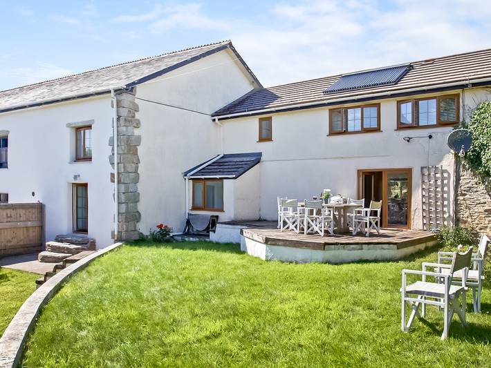 Gîte pour 8 personnes, avec jardin, animaux acceptés