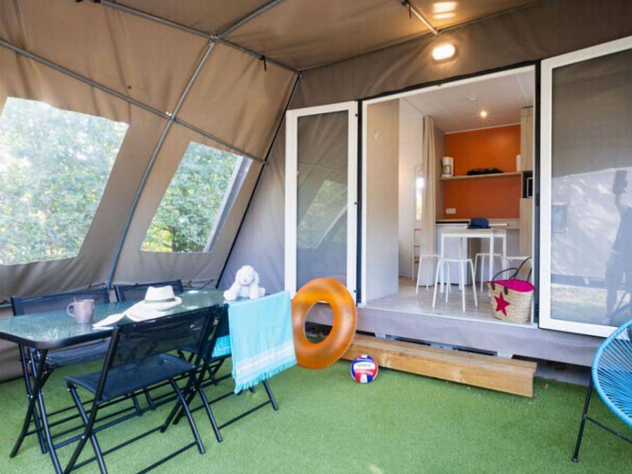 Camping Paradis la Bretonnière - Bungalow toilé 4 personnes - Tente Coco Sweet (Sans sanitaires) (Eden) in Saint-Julien-des-Landes, Vallée de la Loire