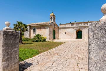 Villa for 6 Guests in Ragusa, Ragusa Province, Picture 3