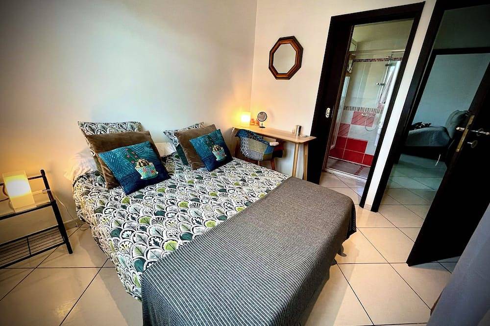 Villa & private pool between sea and scrubland Comfort & calm near Montpellier in Cournonterral, Côte d'Améthyste