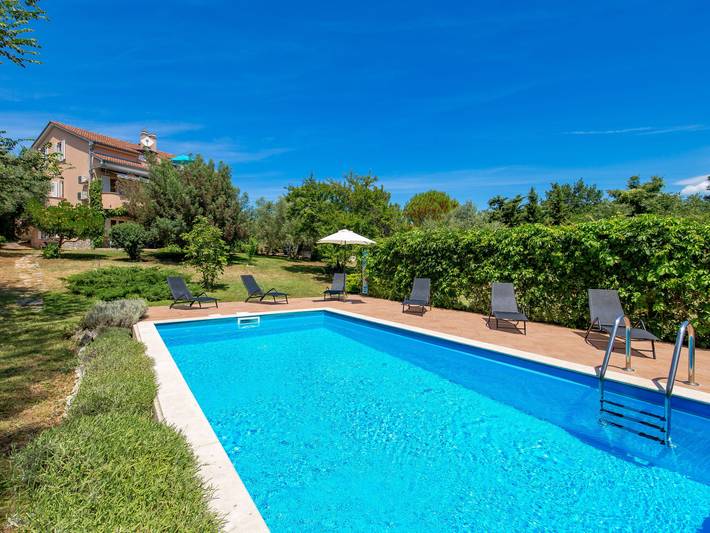 Apartamento de vacaciones para 5 personas, con balcón y jardín - 1