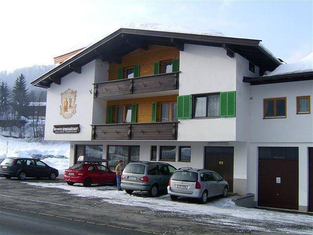 Dz mit Bad/Dusche, Wc, 1 Zube in Waidring, Chiemgauer Alpen