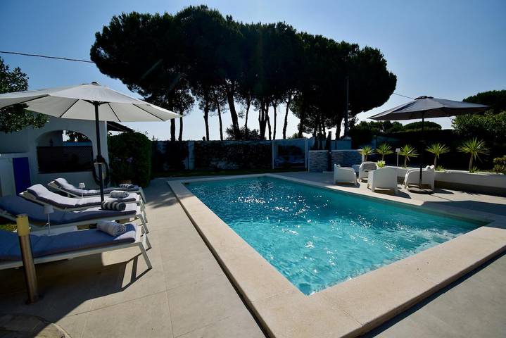 Casa rural para 4 personas, con piscina además de terraza y jardín en Chiclana de la Frontera - 3