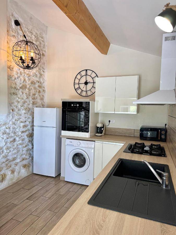 Location de vacances pour 4 personnes, avec vue et jardin à Moussan - 3